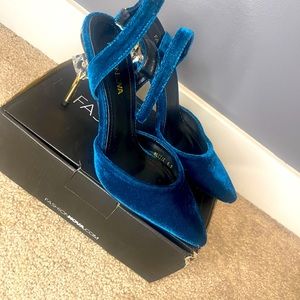 Velvet Pumps